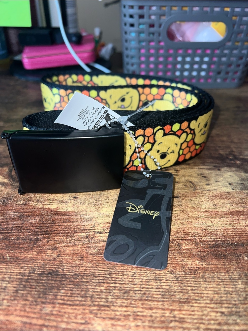 Buckle-Down Winnie the Pooh
Belt OS